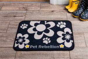 Pet Rebellion Dinner Mate Mat Black Flowers